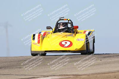 media/Oct-26-2025-CalClub SCCA (Sun) [[8ce1e69566]]/Group 6/Grapevine/